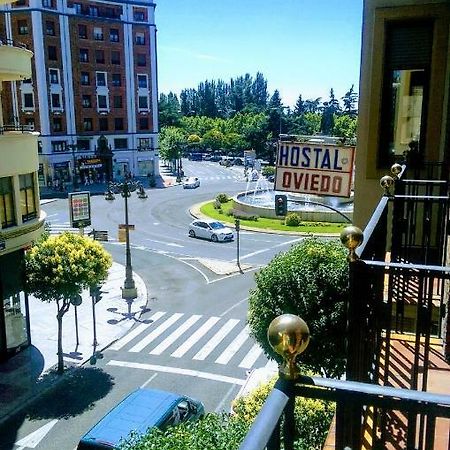 ホテル Hostal Oviedo レオン エクステリア 写真